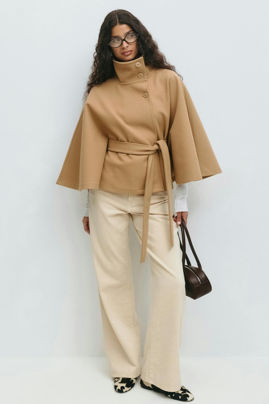 Catherine | Manteau Ceinturé à Col Haut Élégant