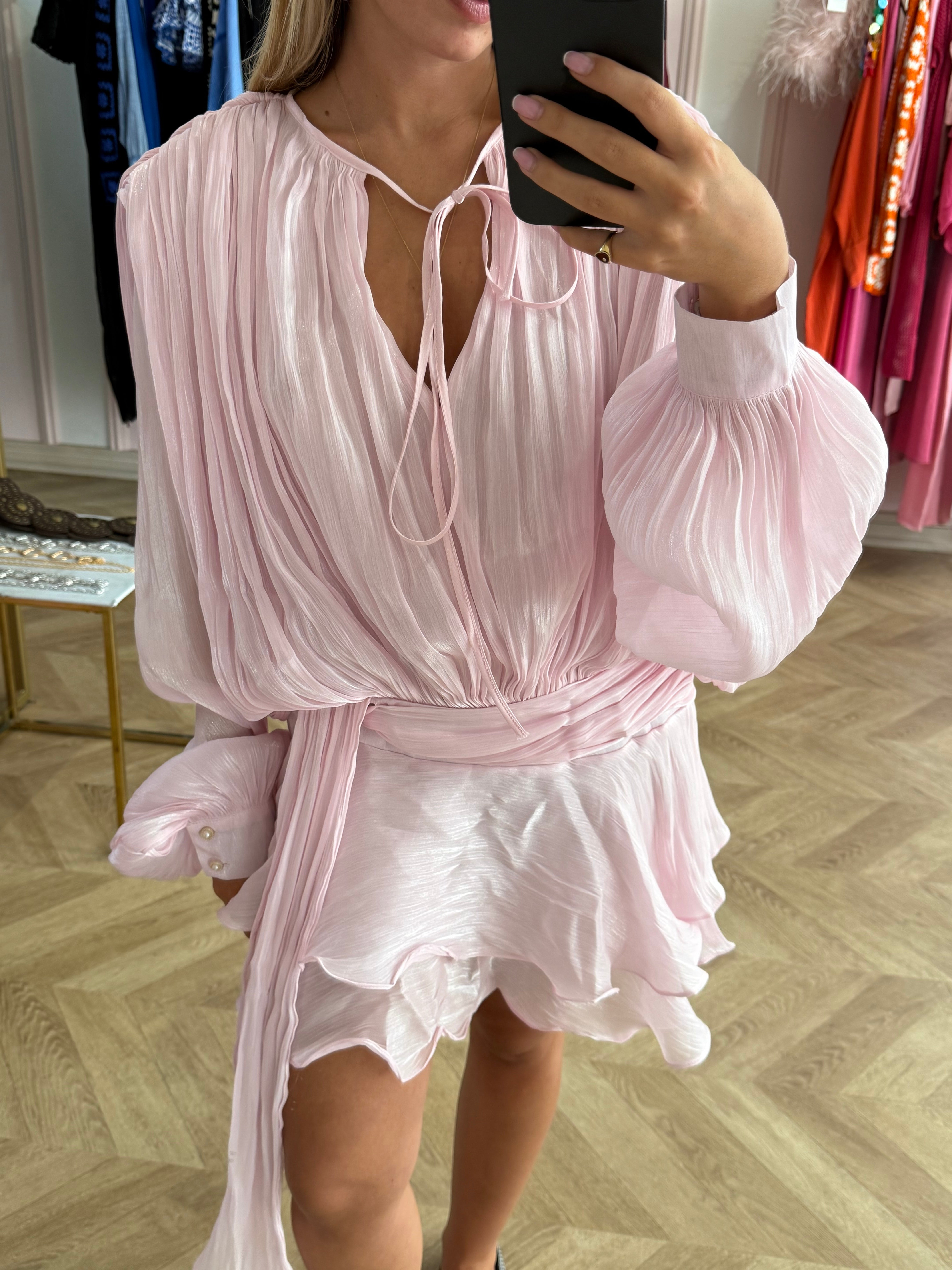 Amélia | Robe Élégante en Tissu Doux et Fluide