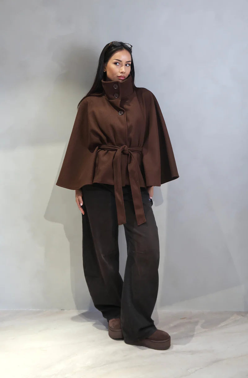 Catherine | Manteau Ceinturé à Col Haut Élégant