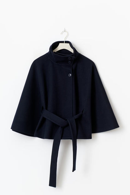 Catherine | Manteau Ceinturé à Col Haut Élégant