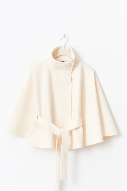 Catherine | Manteau Ceinturé à Col Haut Élégant